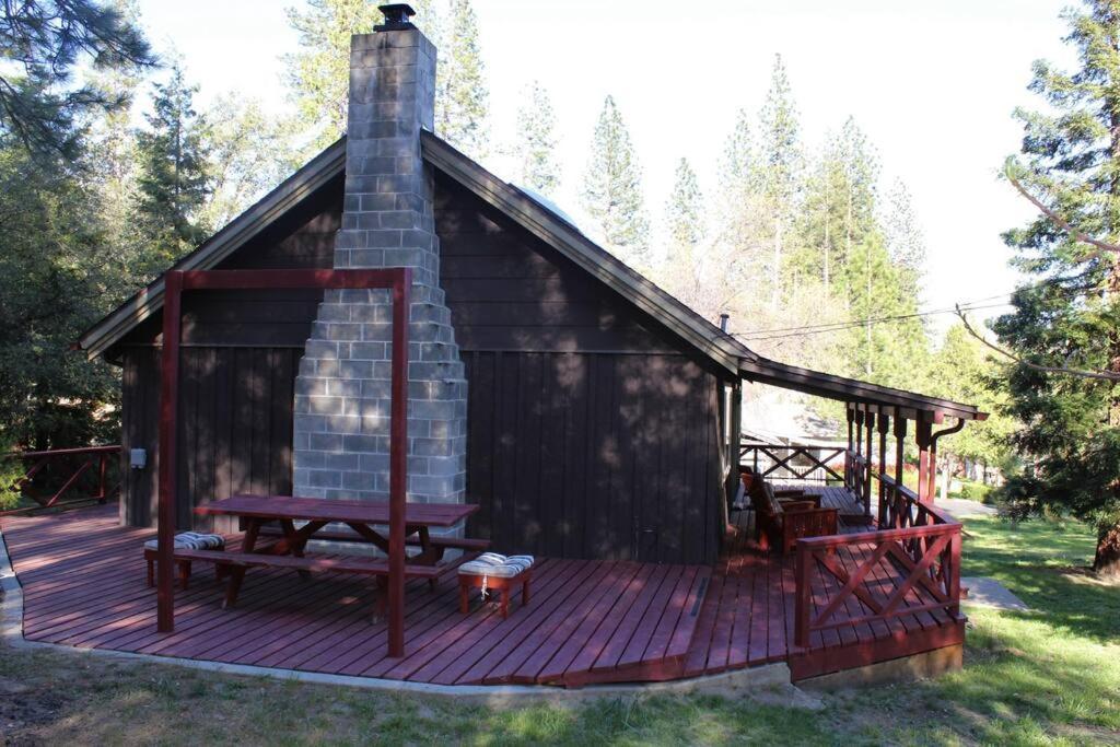 Rustic Chapparal Cabin At Bass Lake Heights Villa Oakhurst Exterior foto